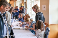 AwdsLunchGuests14_600dpi