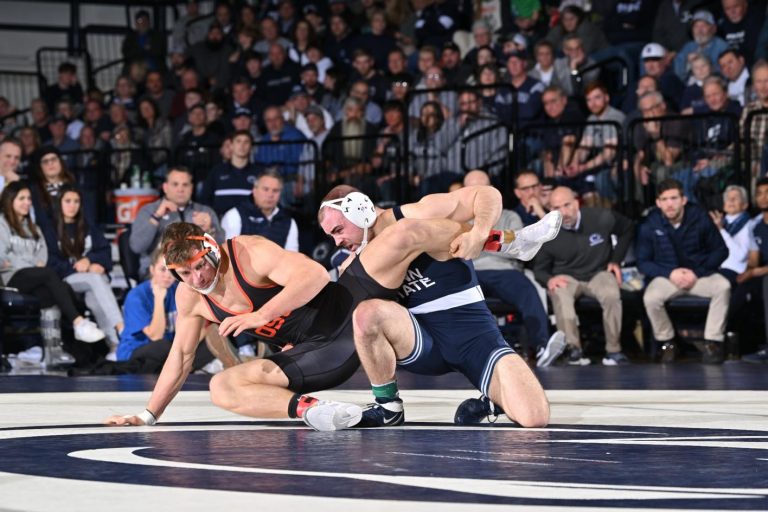 No.1 Penn State Rolls Over Oregon State 31-3 in Sold Out Rec Hall