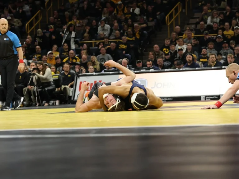 Nittany Lions Dominate Hawkeyes 32-3 as Penn State Wrestling Captures B1G Road Win